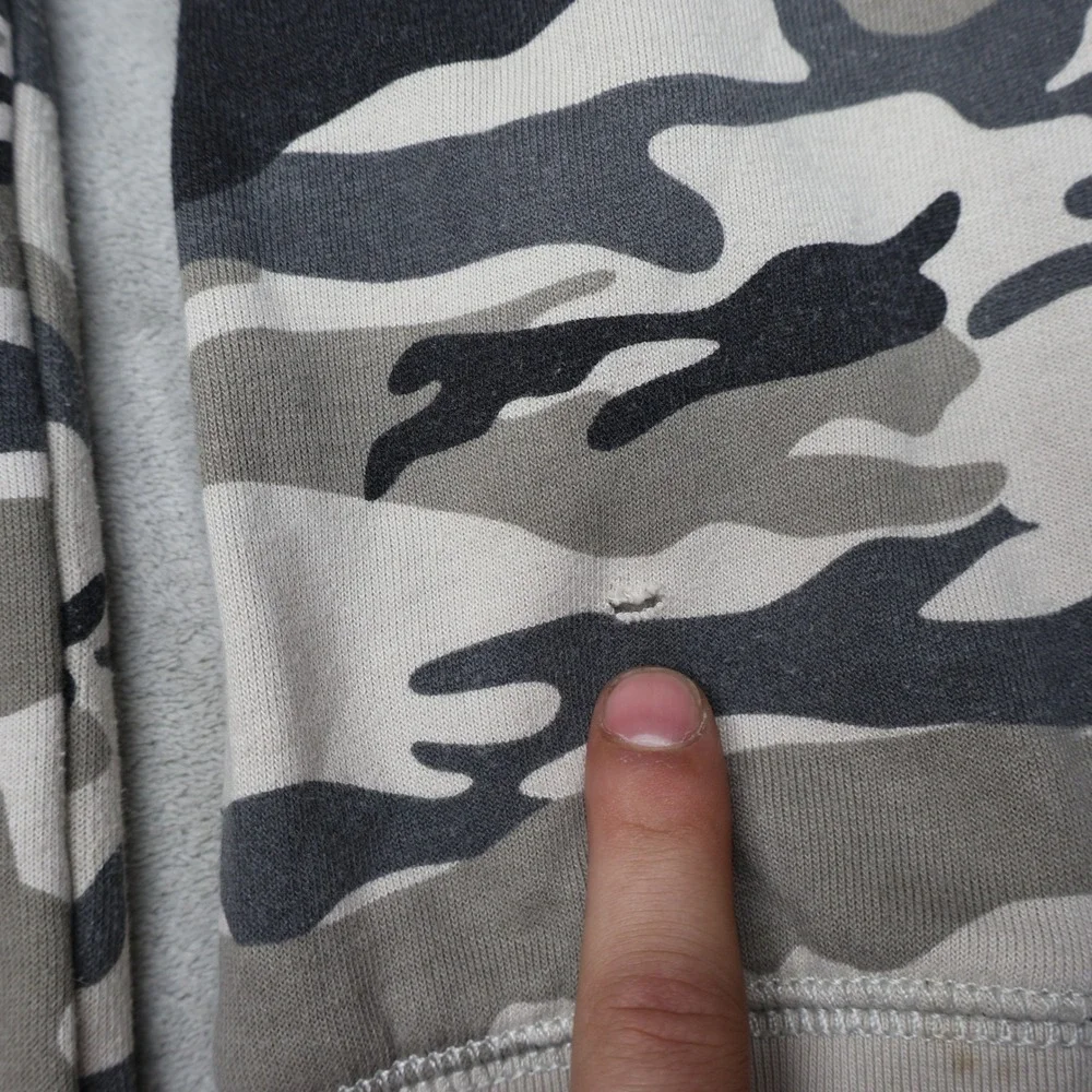 True Religion Sweatshirt Mens Medium White Camo‎ Graphic Crewneck Pullover READ